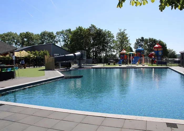 Дом отдыха On The Recreational Lathum